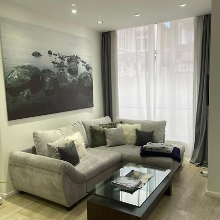 Ferienwohnung am Traveufer Lübeck Exterior foto